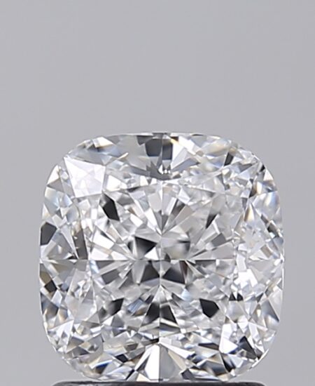 1,7 Carat Cushion Lab Grown