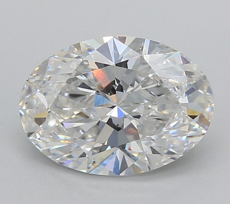 2,02 Carat Oval Lab Grown